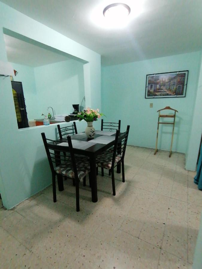 Departamento Cercano Al Aeropuerto T2, A 2 Calles メキシコシティ エクステリア 写真