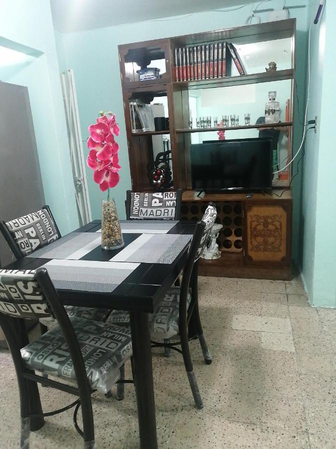 Departamento Cercano Al Aeropuerto T2, A 2 Calles メキシコシティ エクステリア 写真
